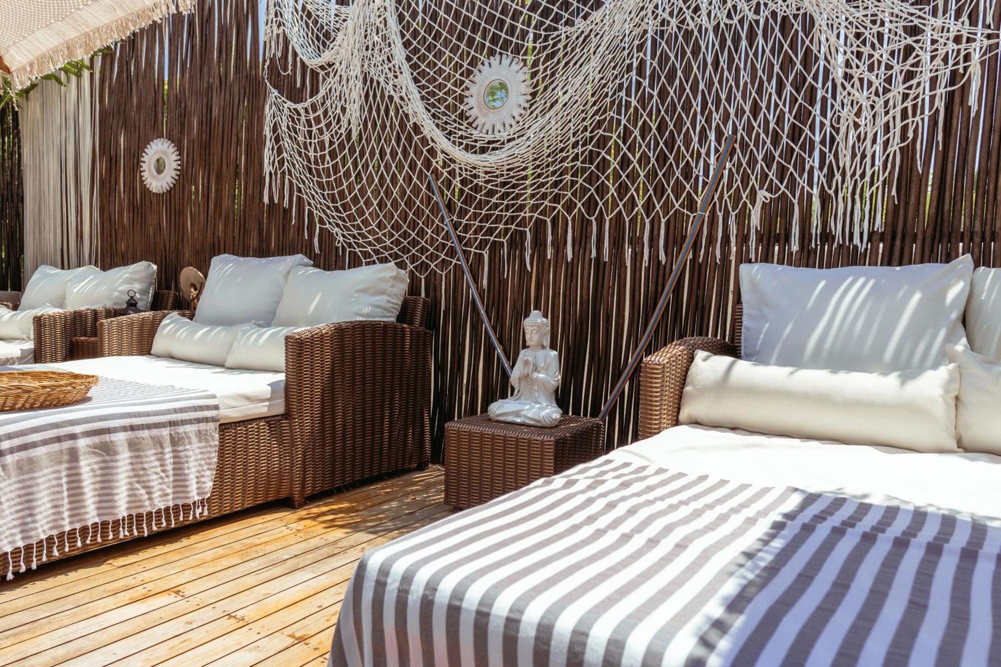 Bora Bora Beach Club & Hotel Исла-Гранде Экстерьер фото