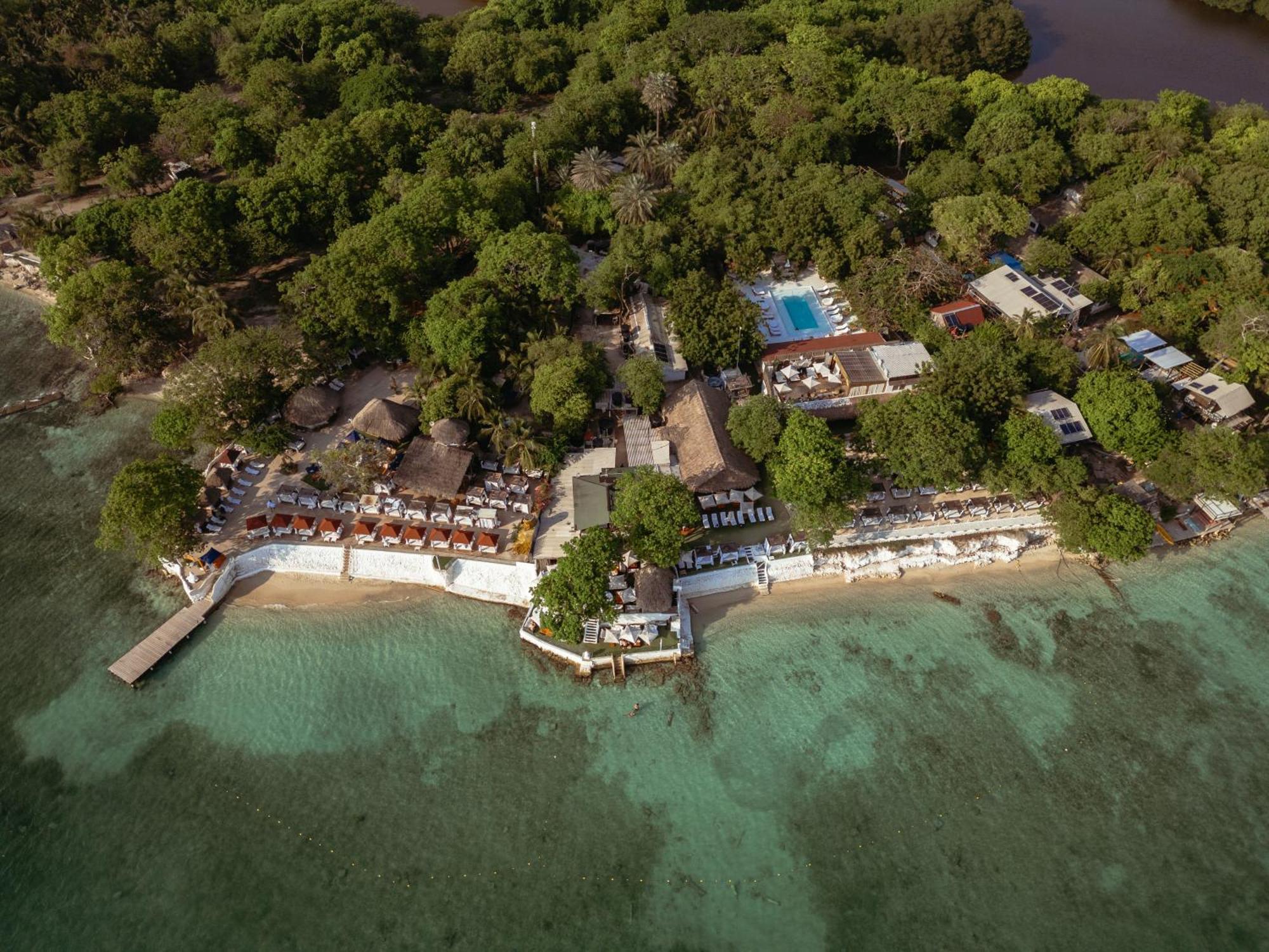 Bora Bora Beach Club & Hotel Исла-Гранде Экстерьер фото